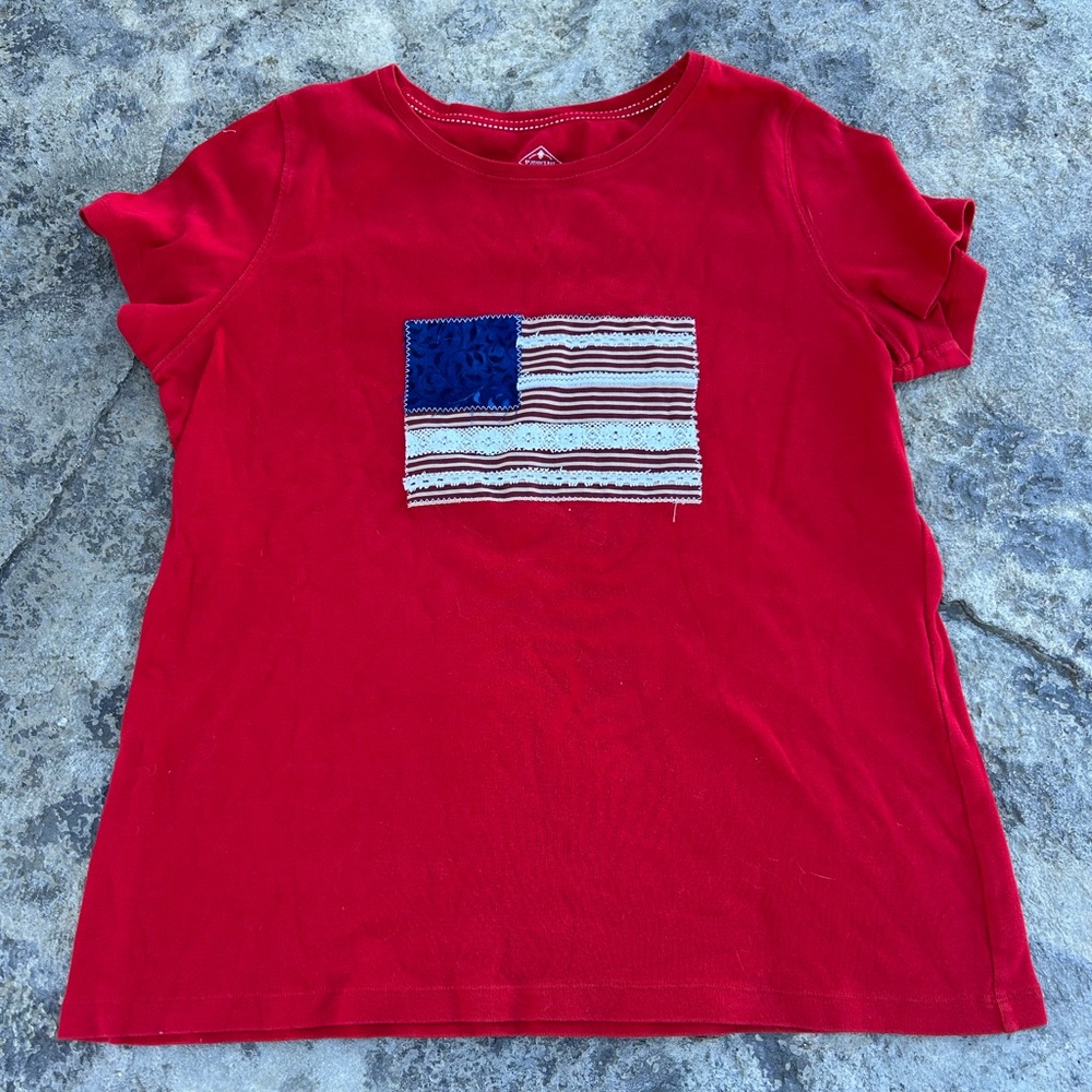 Red St. John’s Bay American flag patchwork lace tshirt upcycled women’s L Boho